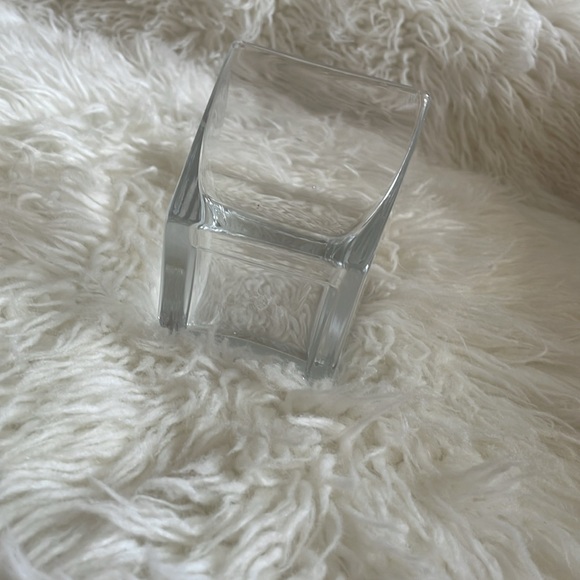 Glass Mini Vase - Picture 5 of 7